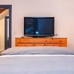 Grosses Fuer 10 Personen Mit Kachelofen & Bergblick Apartmán Lofer