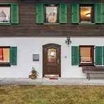Grosses Fuer 10 Personen Mit Kachelofen & Bergblick *