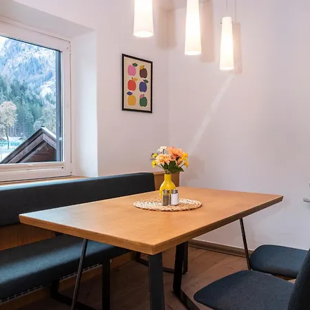 Grosses Fuer 10 Personen Mit Kachelofen & Bergblick 公寓 *