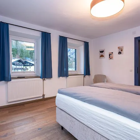 Grosses Fuer 10 Personen Mit Kachelofen & Bergblick *
