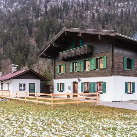 公寓 Grosses Fuer 10 Personen Mit Kachelofen & Bergblick