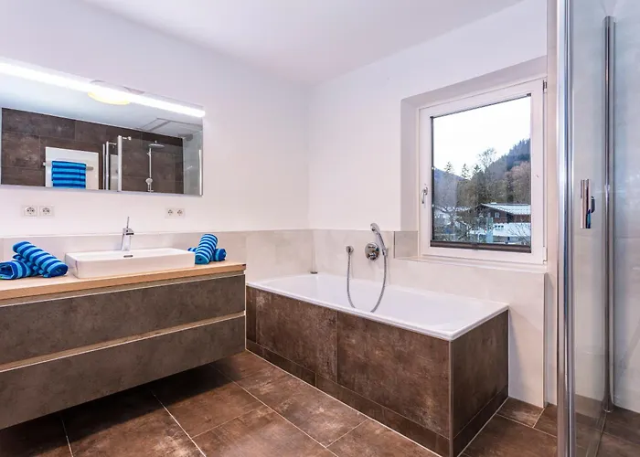 Berggefluester Apartament Lofer