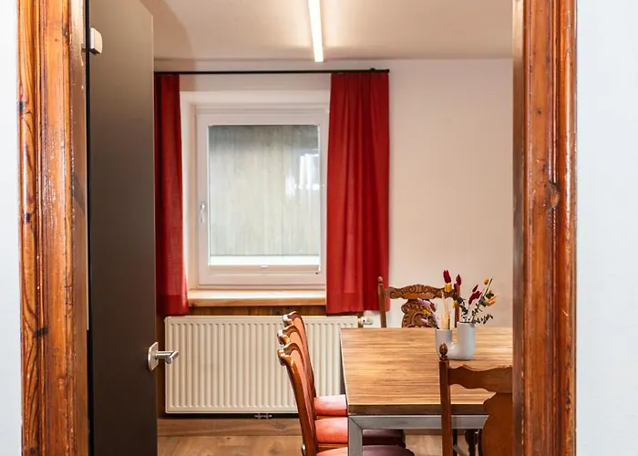 Berggefluester 公寓 *