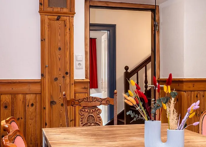 Berggefluester 公寓 *