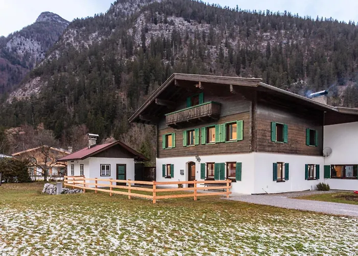 Berggefluester Apartament Lofer